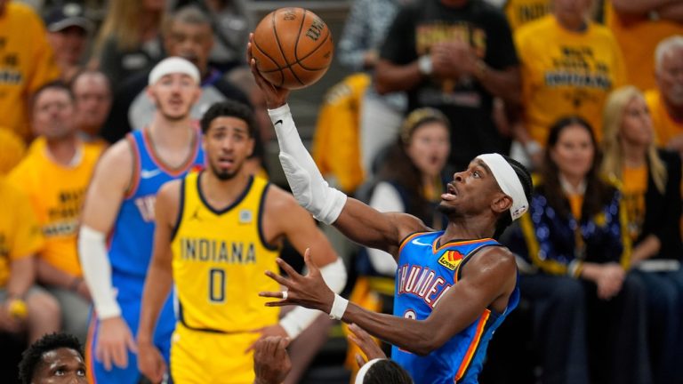 替补神兵！凯尔登·约翰逊5分钟轰13分，带队反超湖人9分